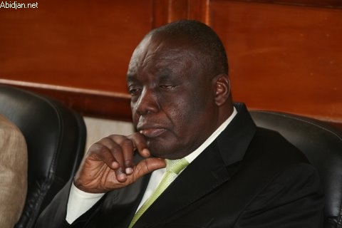 Amende de 5 millions infligée à la Refondation - La guerre du Cnp contre Notre Voie